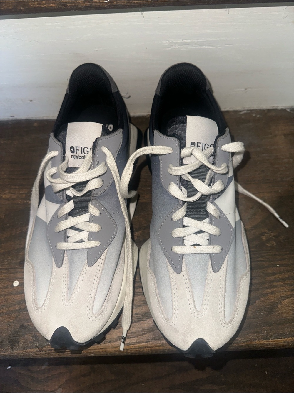 New Balance x FIGS 327 Women’s Sneakers Gray White Navy Size 7 Limited Edition
